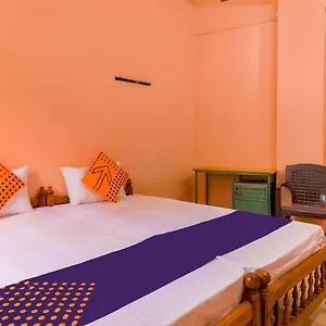 Oyo New Mubarak Tourist Hotel